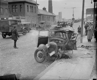 Illustration for article titled These vintage photos of early car wrecks will make you grateful for crumple zones